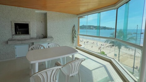 Frente al mar