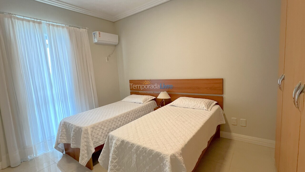 Apartamento para alquiler de vacaciones em Itapema (Centro)
