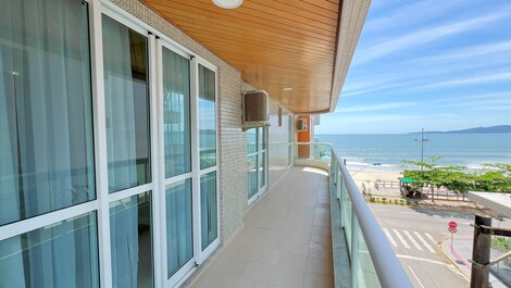 Frente al mar