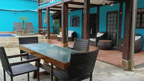 Opportunity for a great home in the outback of Camburi!