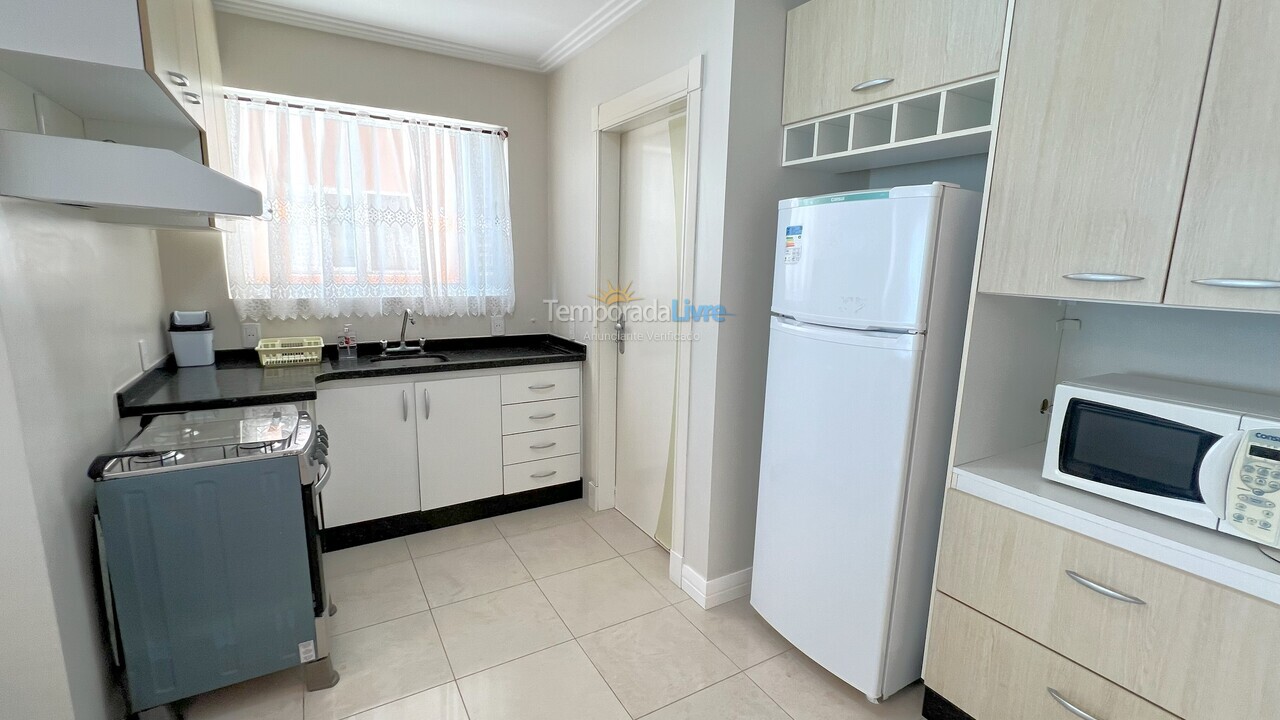 Apartamento para aluguel de temporada em Itapema (Centro)