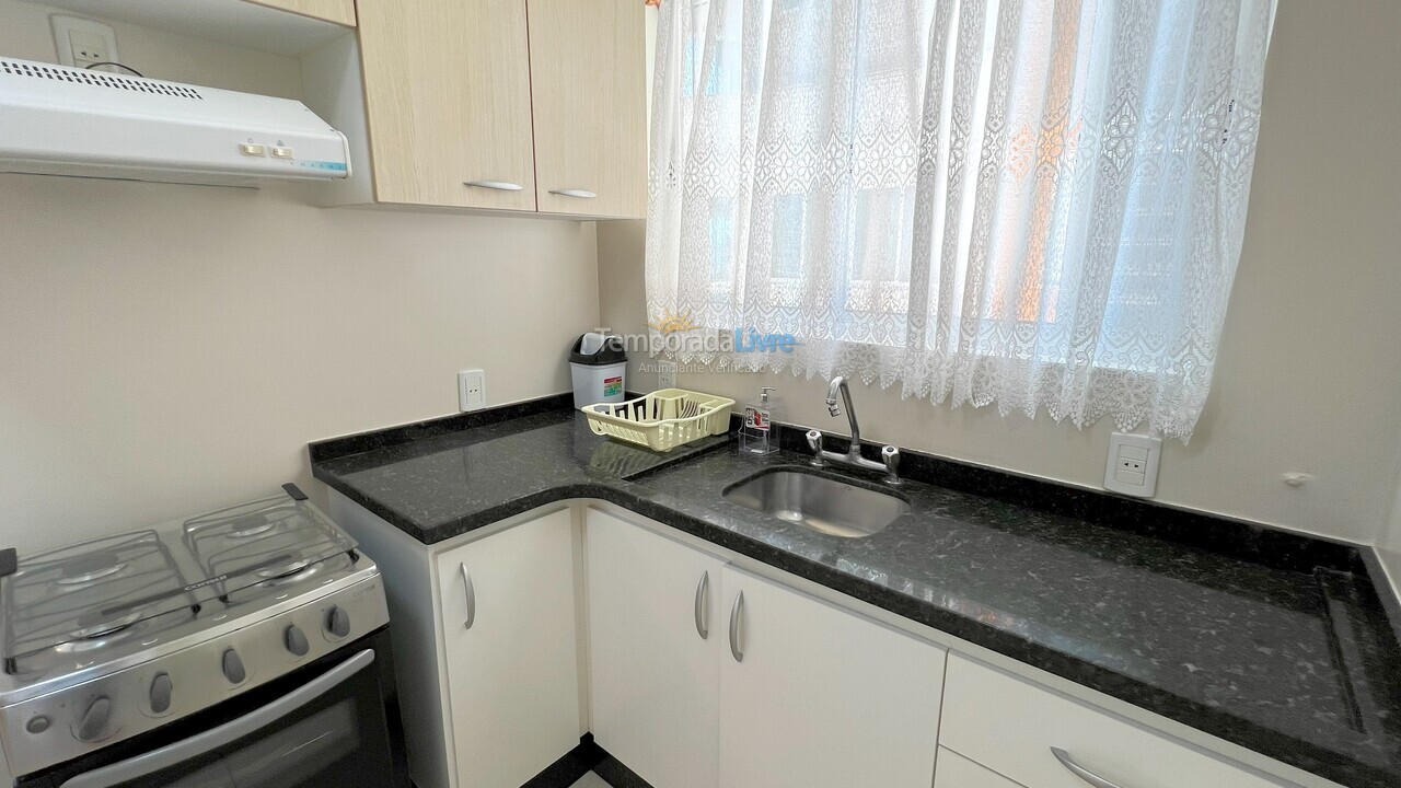 Apartamento para aluguel de temporada em Itapema (Centro)