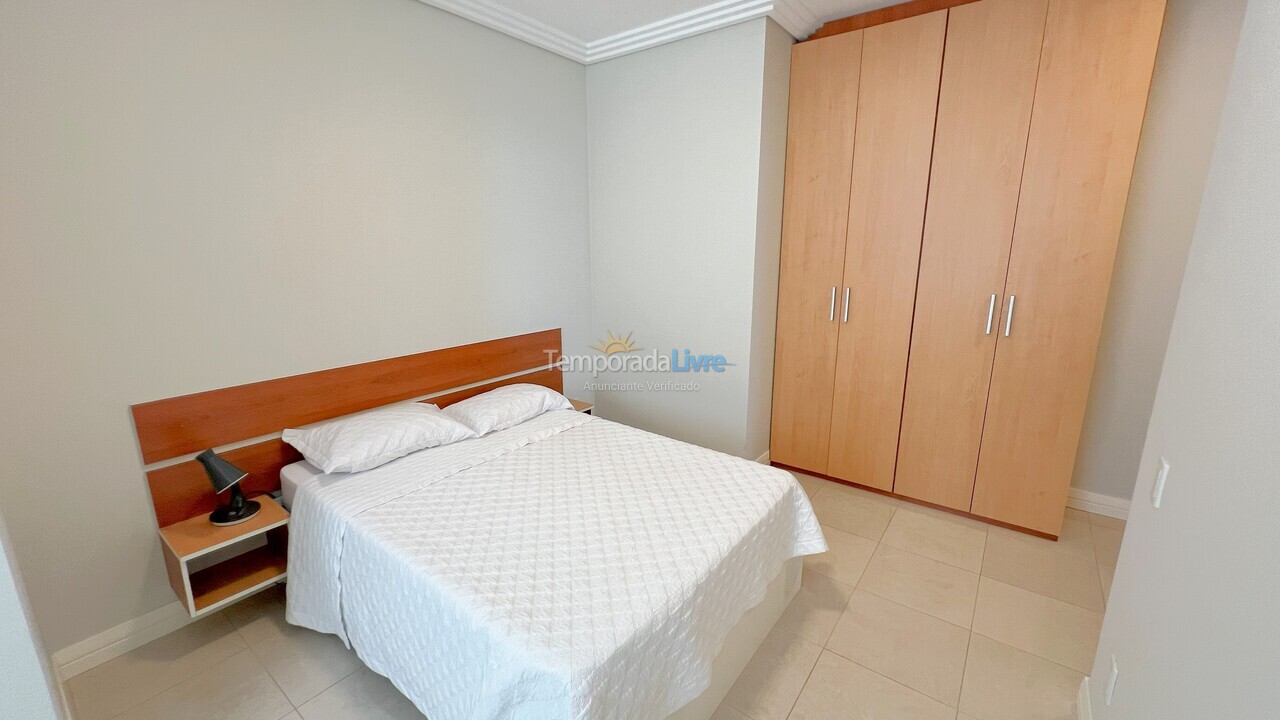 Apartamento para aluguel de temporada em Itapema (Centro)