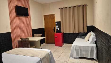 Cama solteiro com auxiliar