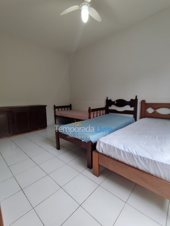 House for vacation rental in Guarujá (Jardim Virgínia)