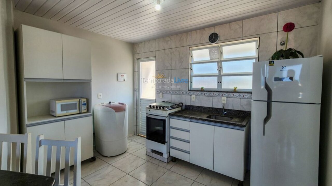 Apartment for vacation rental in Bombinhas (Praia de Bombas)