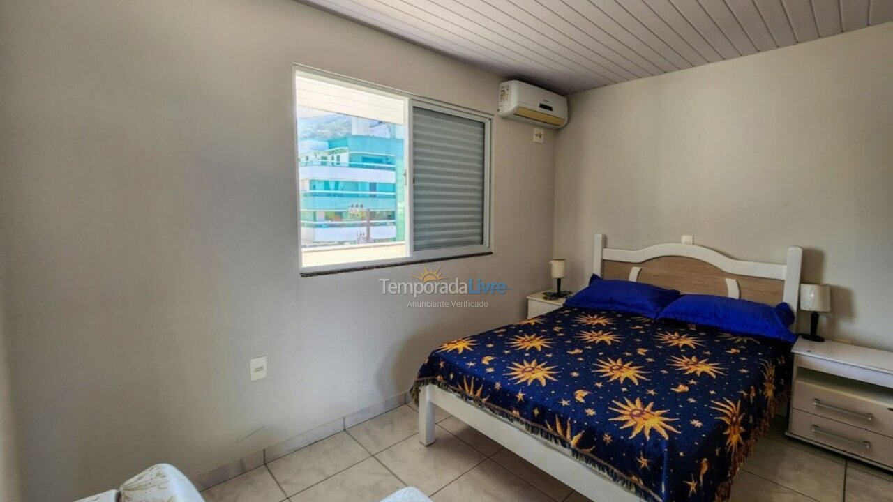 Apartment for vacation rental in Bombinhas (Praia de Bombas)