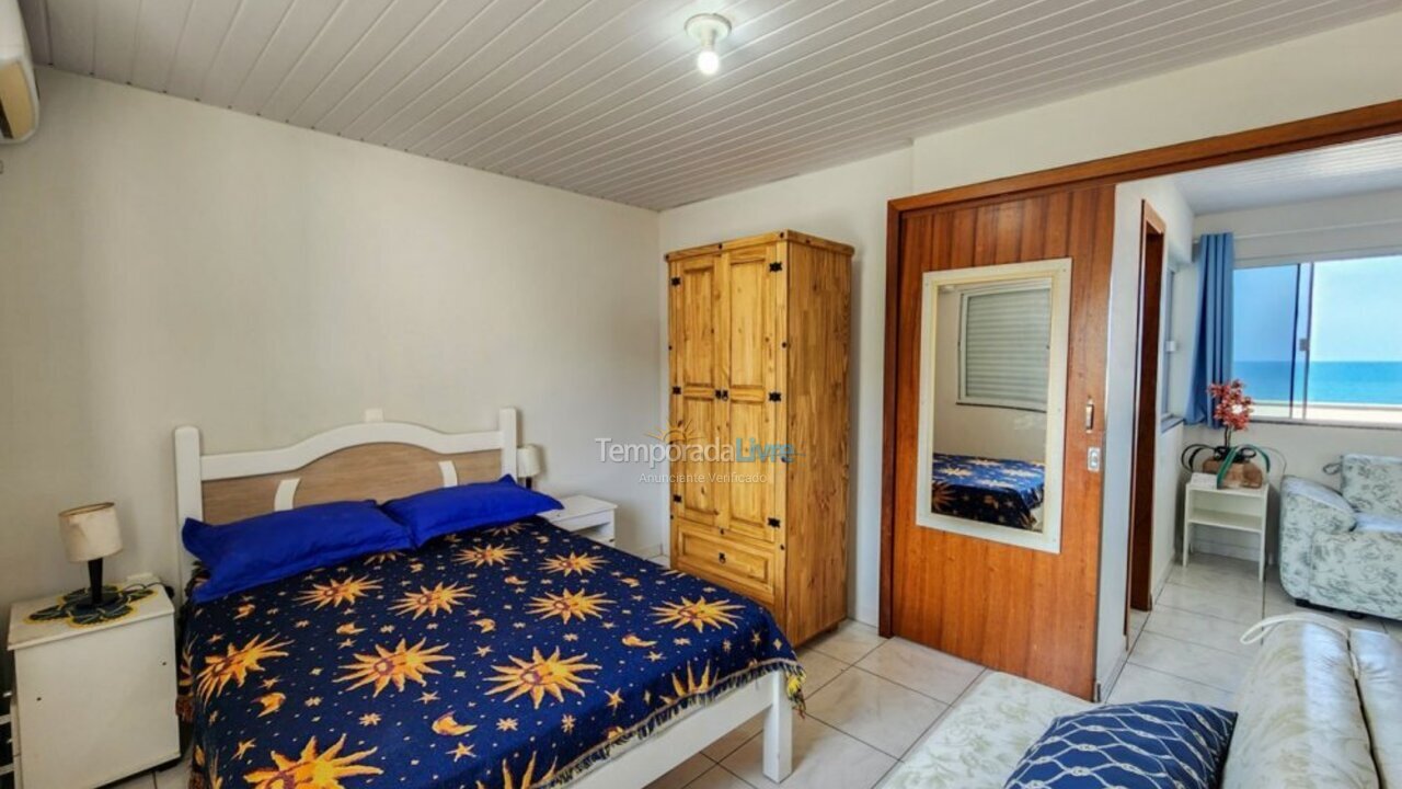 Apartment for vacation rental in Bombinhas (Praia de Bombas)