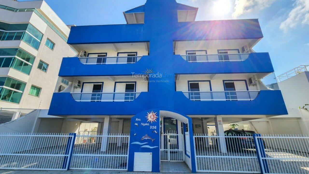 Apartment for vacation rental in Bombinhas (Praia de Bombas)