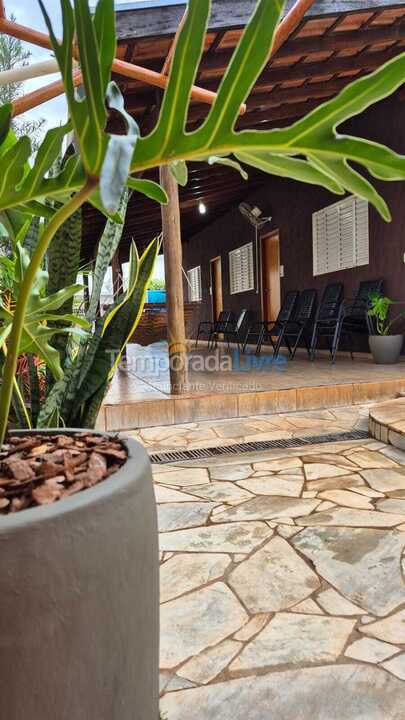 Casa para aluguel de temporada em Rubinéia (Paraíso das águas)