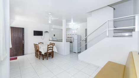 Apartamento asequible a 70 metros del mar en Bombas.