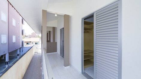 Apartamento asequible a 70 metros del mar en Bombas.