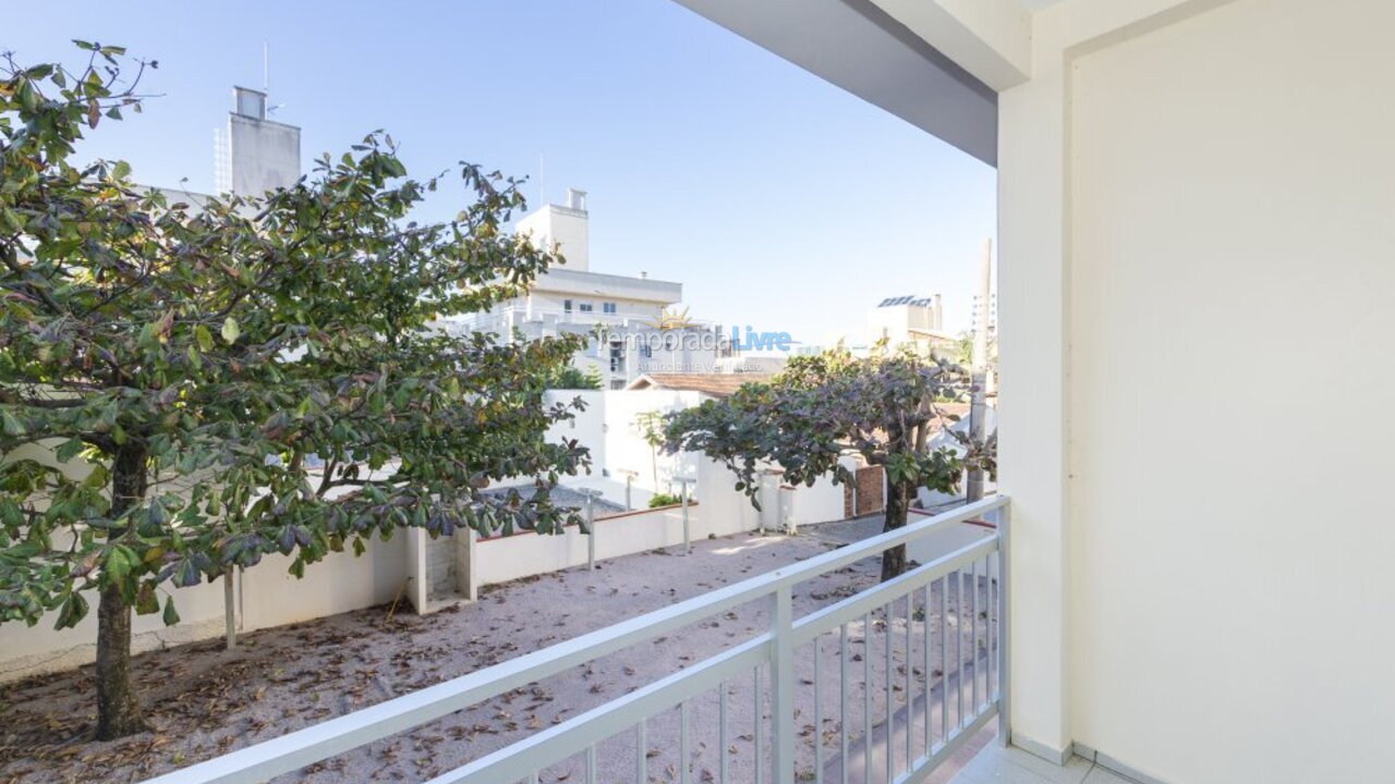 Apartamento para aluguel de temporada em Bombinhas (Praia de Bombas)