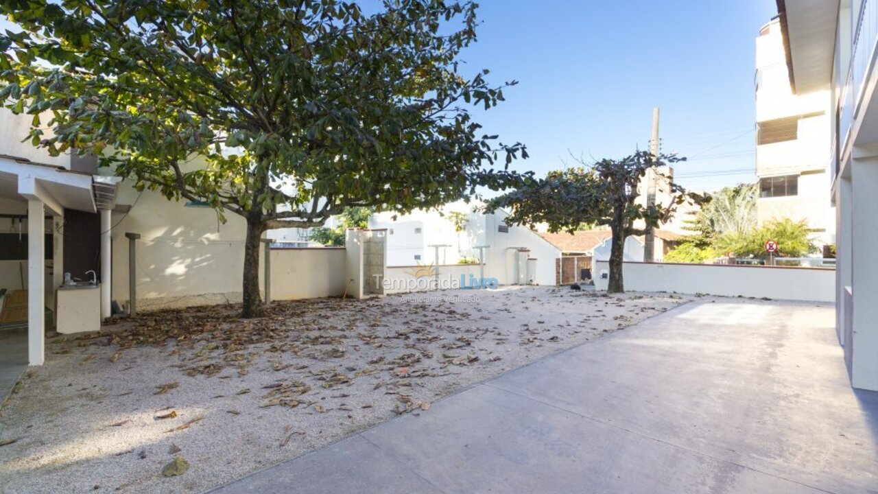 Apartamento para aluguel de temporada em Bombinhas (Praia de Bombas)