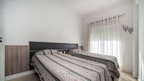 2-bedroom apartment 50 meters from Bombas Beach