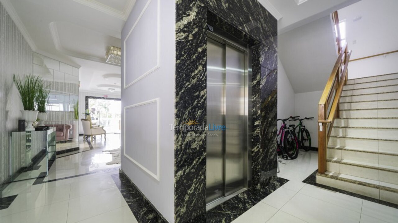 Apartment for vacation rental in Bombinhas (Praia de Bombas)