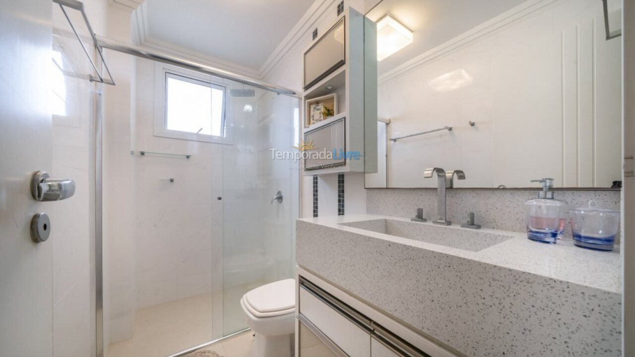 Apartamento para alquiler de vacaciones em Bombinhas (Praia de Bombas)