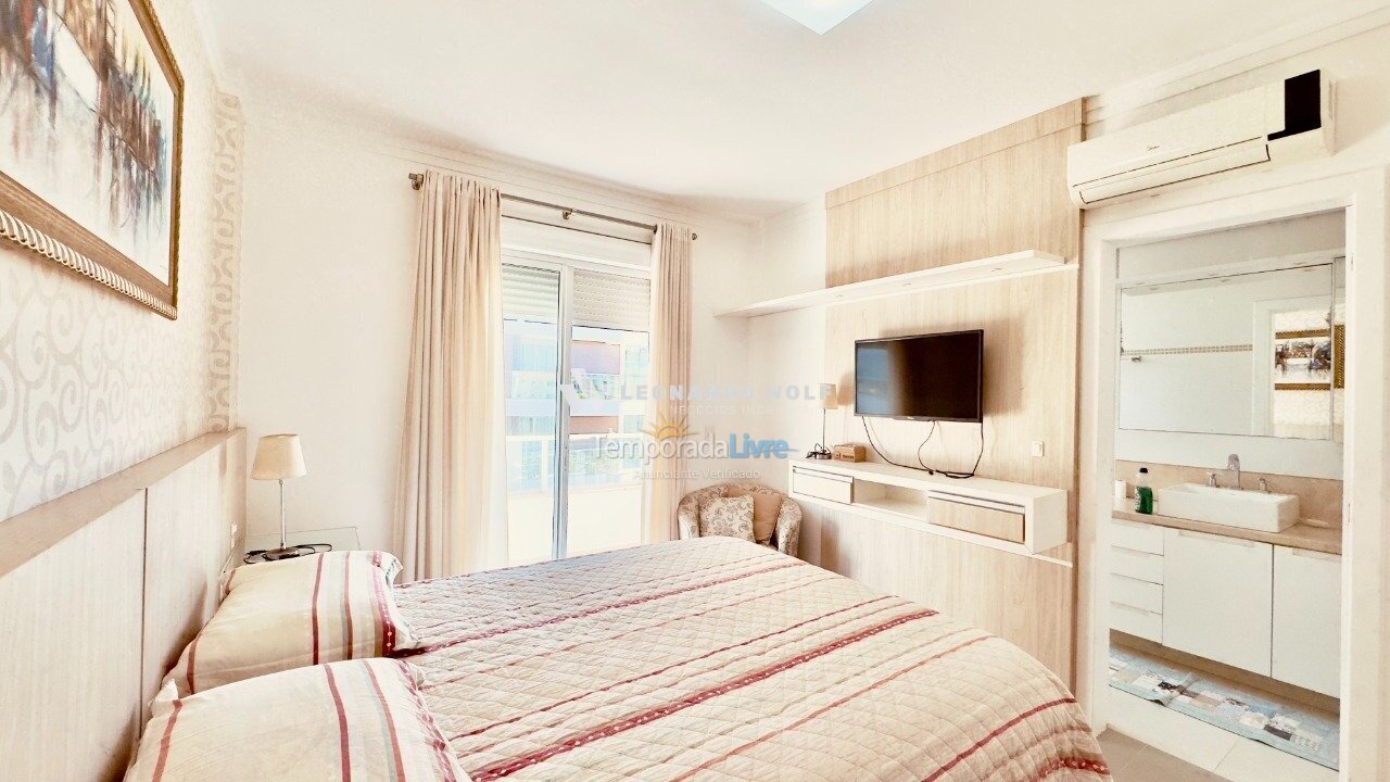 Apartamento para alquiler de vacaciones em Governador Celso Ramos (Praia de Palmas)