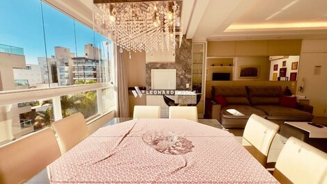 👨‍👩‍👧‍👦 Ideal para familias de hasta 8 personas, muy cerca del mar.