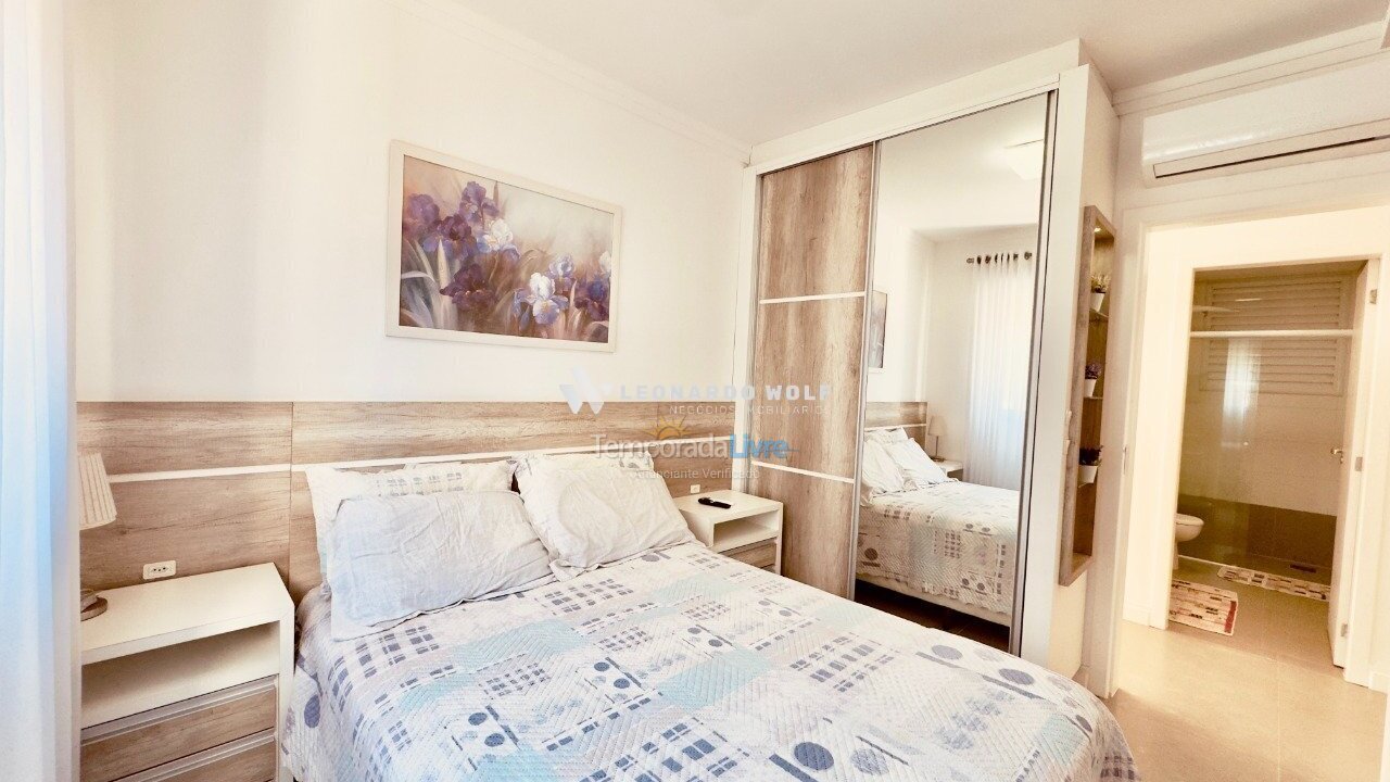 Apartamento para alquiler de vacaciones em Governador Celso Ramos (Praia de Palmas)