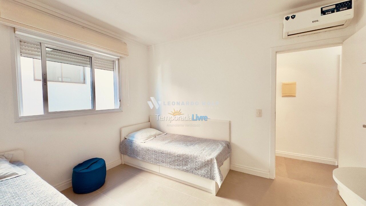 Apartamento para alquiler de vacaciones em Governador Celso Ramos (Praia de Palmas)