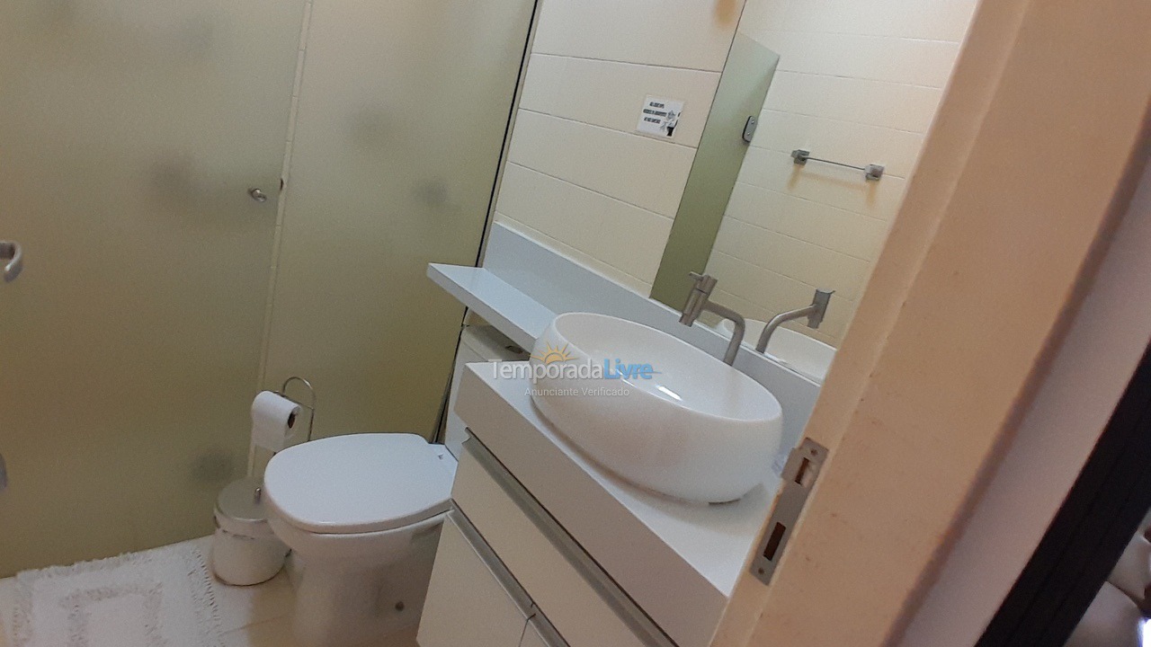 Apartment for vacation rental in Ubatuba (Enseada)