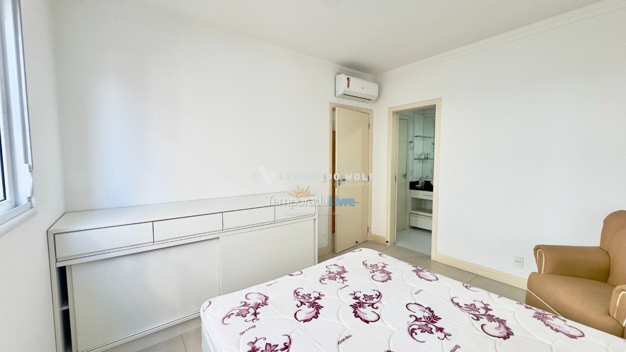 Apartment for vacation rental in Governador Celso Ramos (Praia de Palmas)
