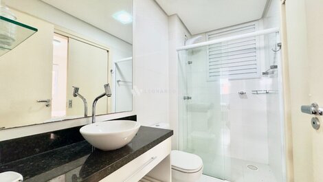 💙 Spacious Apartment for 8 People Just Steps from the Sea