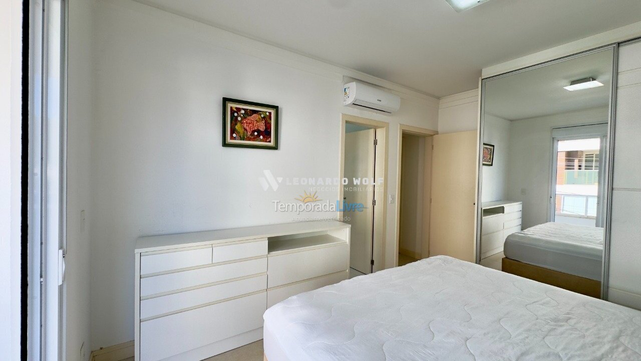 Apartment for vacation rental in Governador Celso Ramos (Praia de Palmas)