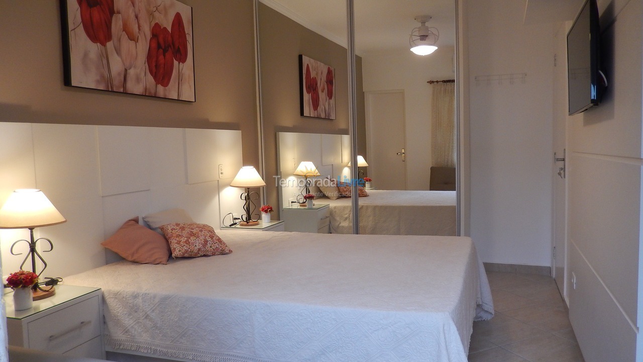 Apartment for vacation rental in Ubatuba (Enseada)