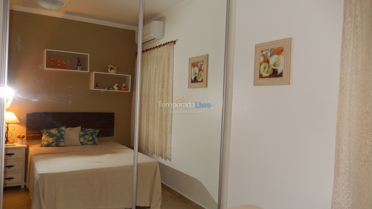 Apartment for vacation rental in Ubatuba (Enseada)