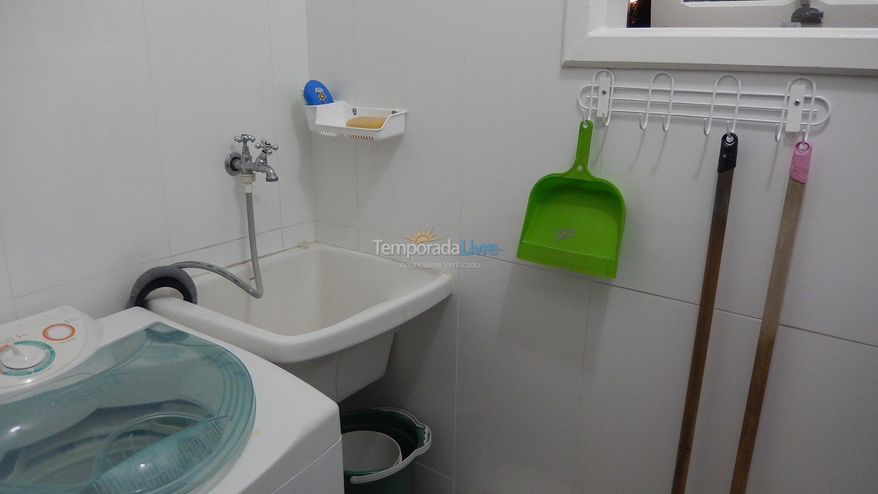 Apartment for vacation rental in Ubatuba (Enseada)