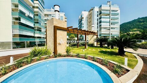 🌊 Exclusive Penthouse with Private Pool in Praia de Palmas