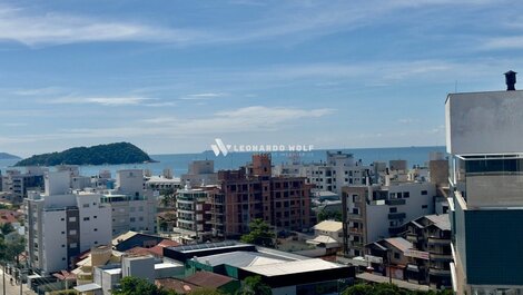 🌊 Exclusive Penthouse with Private Pool in Praia de Palmas