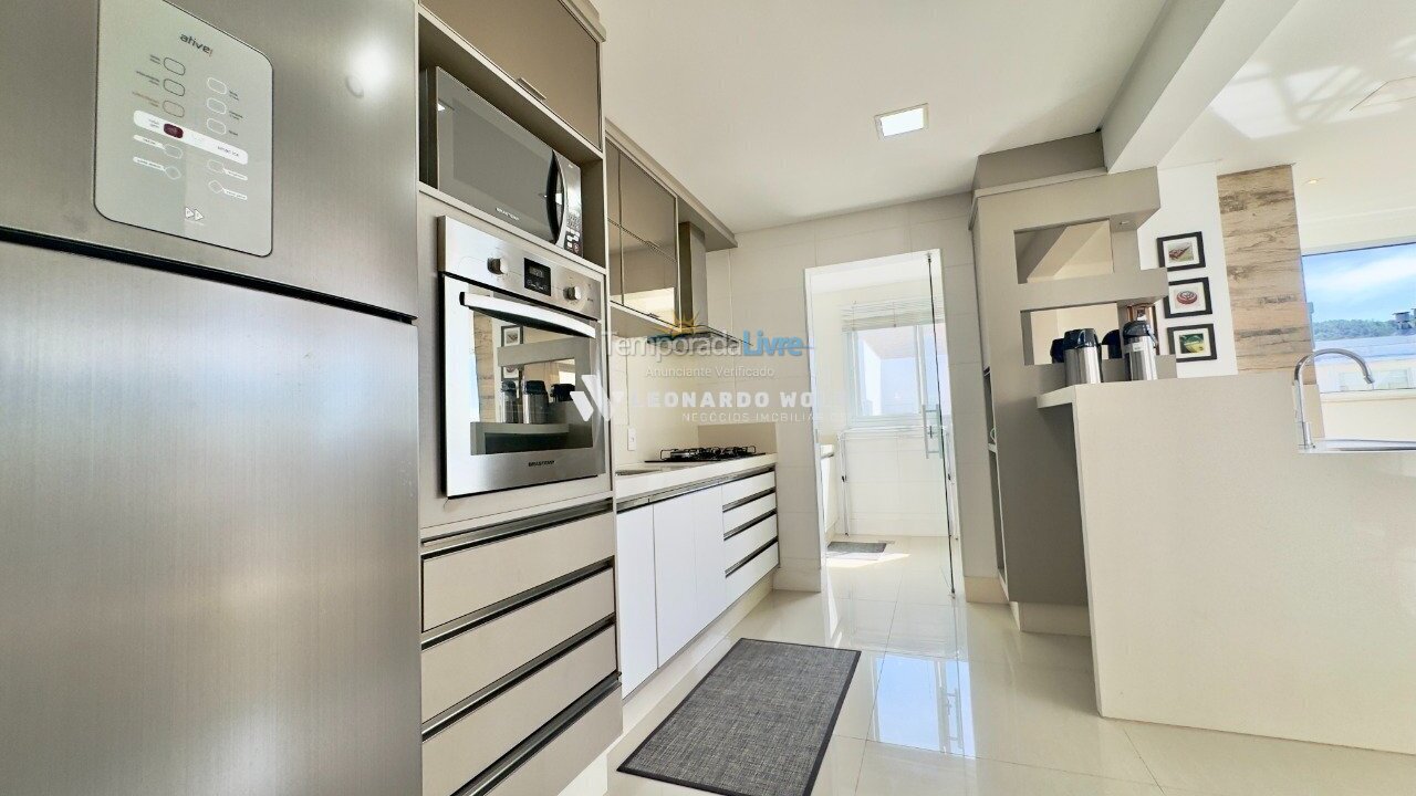 Apartment for vacation rental in Governador Celso Ramos (Praia de Palmas)