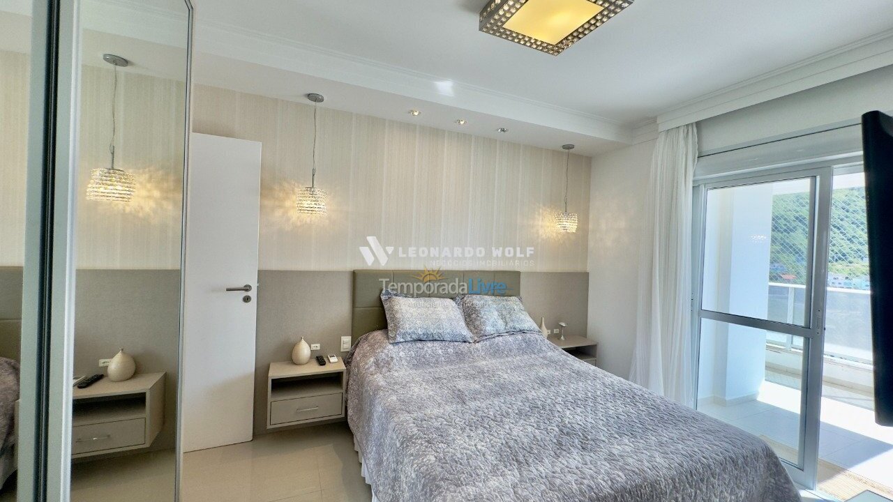 Apartment for vacation rental in Governador Celso Ramos (Praia de Palmas)