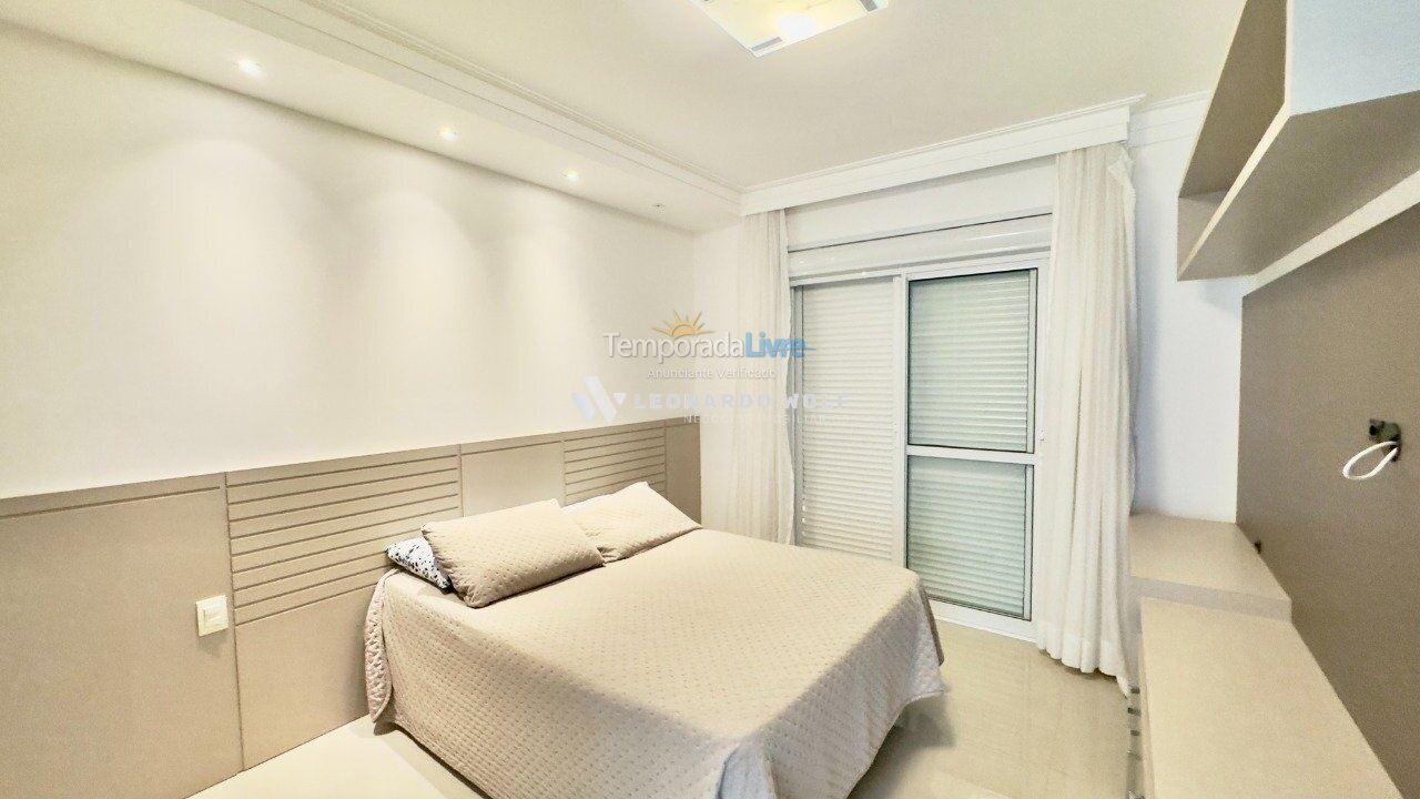 Apartment for vacation rental in Governador Celso Ramos (Praia de Palmas)