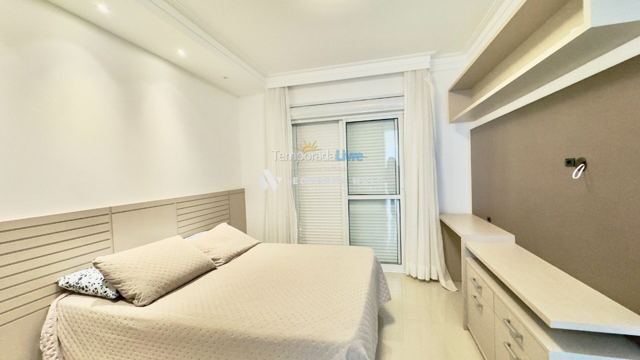 Apartment for vacation rental in Governador Celso Ramos (Praia de Palmas)