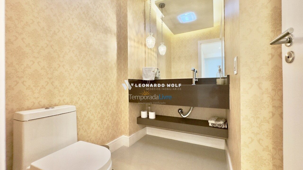Apartment for vacation rental in Governador Celso Ramos (Praia de Palmas)