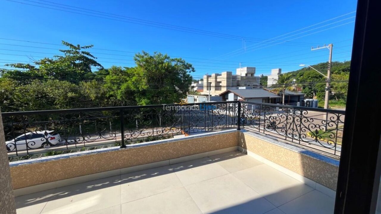 Casa para alquiler de vacaciones em Bombinhas (Praia de Bombas)