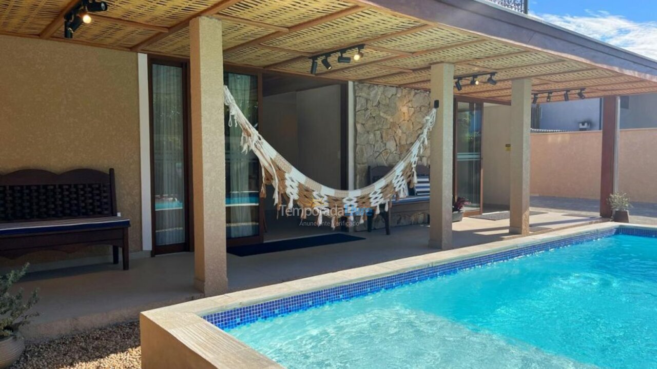Casa para alquiler de vacaciones em Bombinhas (Praia de Bombas)