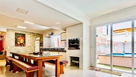⭐ Spacious House with Pool Near the Sea | Sleeps Up to 14