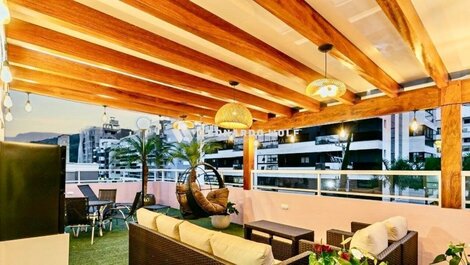 ⭐ Spacious House with Pool Near the Sea | Sleeps Up to 14