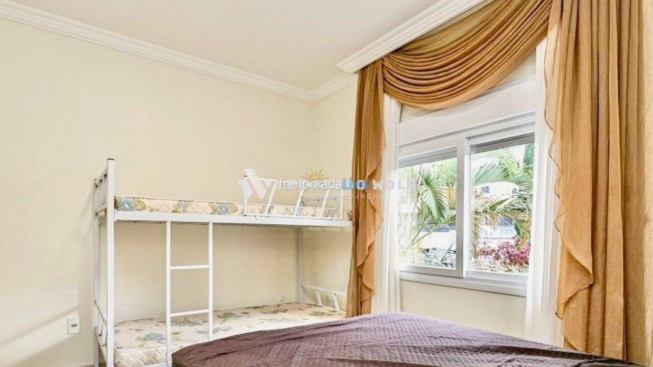 House for vacation rental in Governador Celso Ramos (Praia de Palmas)