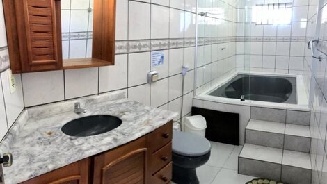 Beachfront Duplex for 8 People - Gated Community in Bombas