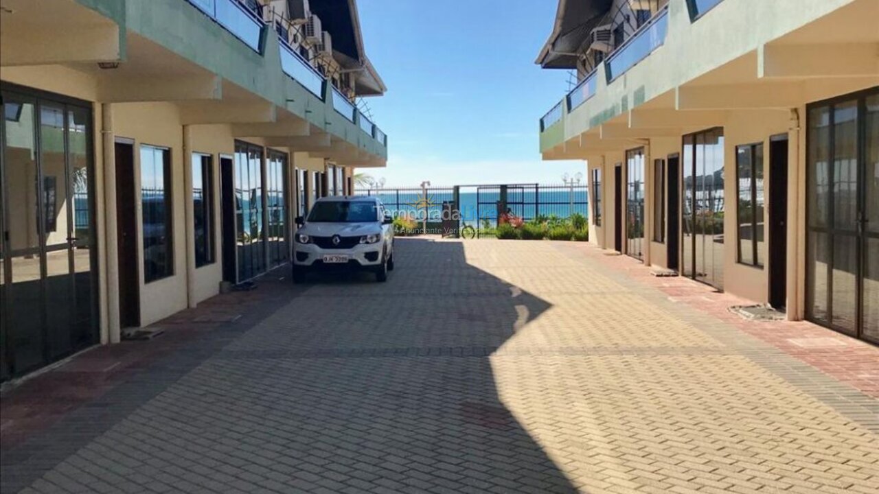 Apartment for vacation rental in Bombinhas (Praia de Bombas)