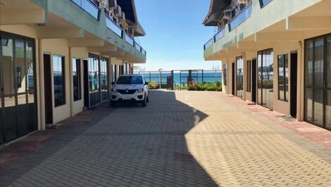 Beachfront Duplex for 8 People - Gated Community in Bombas