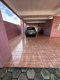 Magnífico apartamento de 3 habitaciones a 50 metros de la playa, con Wi-Fi, barbacoa y garaje.