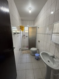 Magnífico apartamento de 3 habitaciones a 50 metros de la playa, con Wi-Fi, barbacoa y garaje.