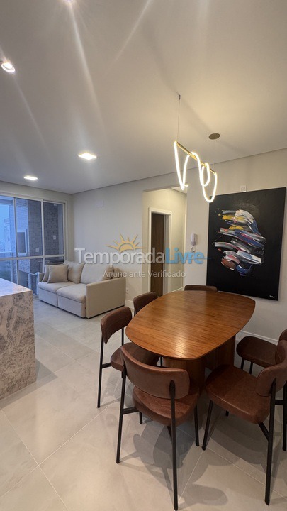 Apartment for vacation rental in Governador Celso Ramos (Praia de Palmas)
